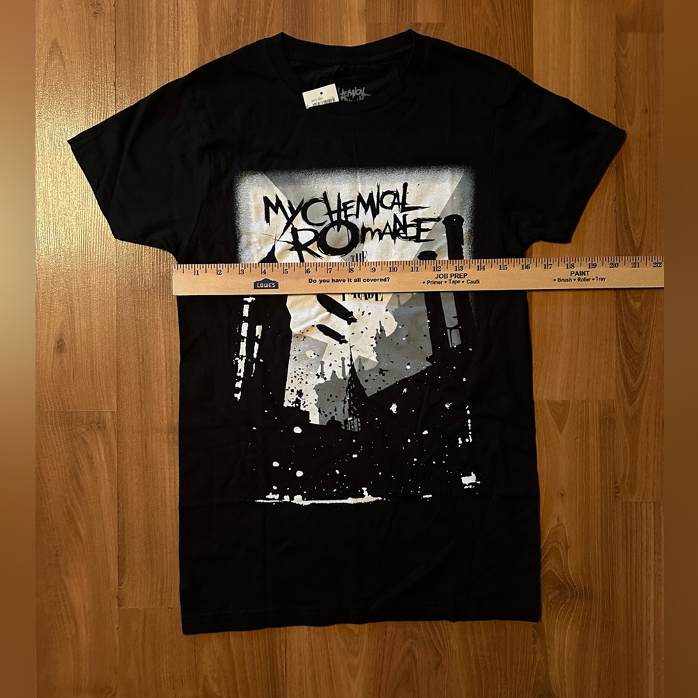 NWT My Chemical Romance T-shirt size small Hot Topic - Picture 4 of 6